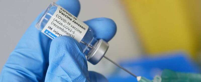 Vacuna Janssen contra la covid/TA.